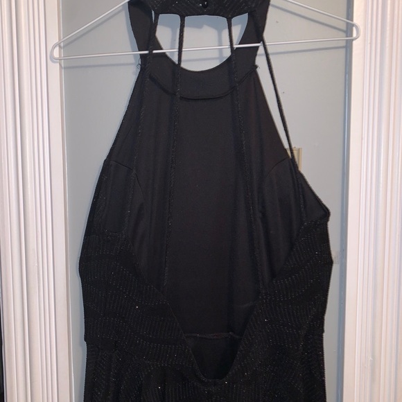 Open back sparkle dress - Picture 2 of 3